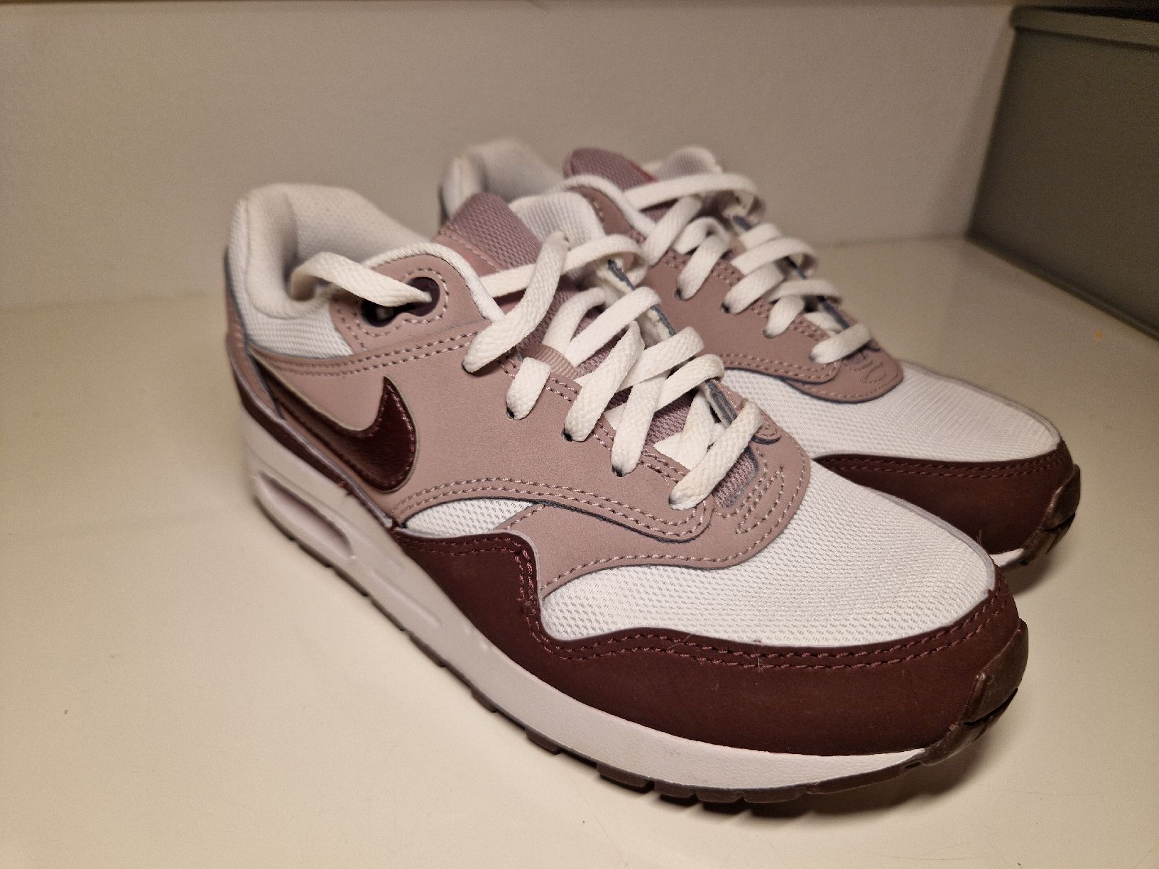 Nike Scarpe da donna: Nike Air Max Gr. 35.5 – Usato da Ersigen venduto da feldschen