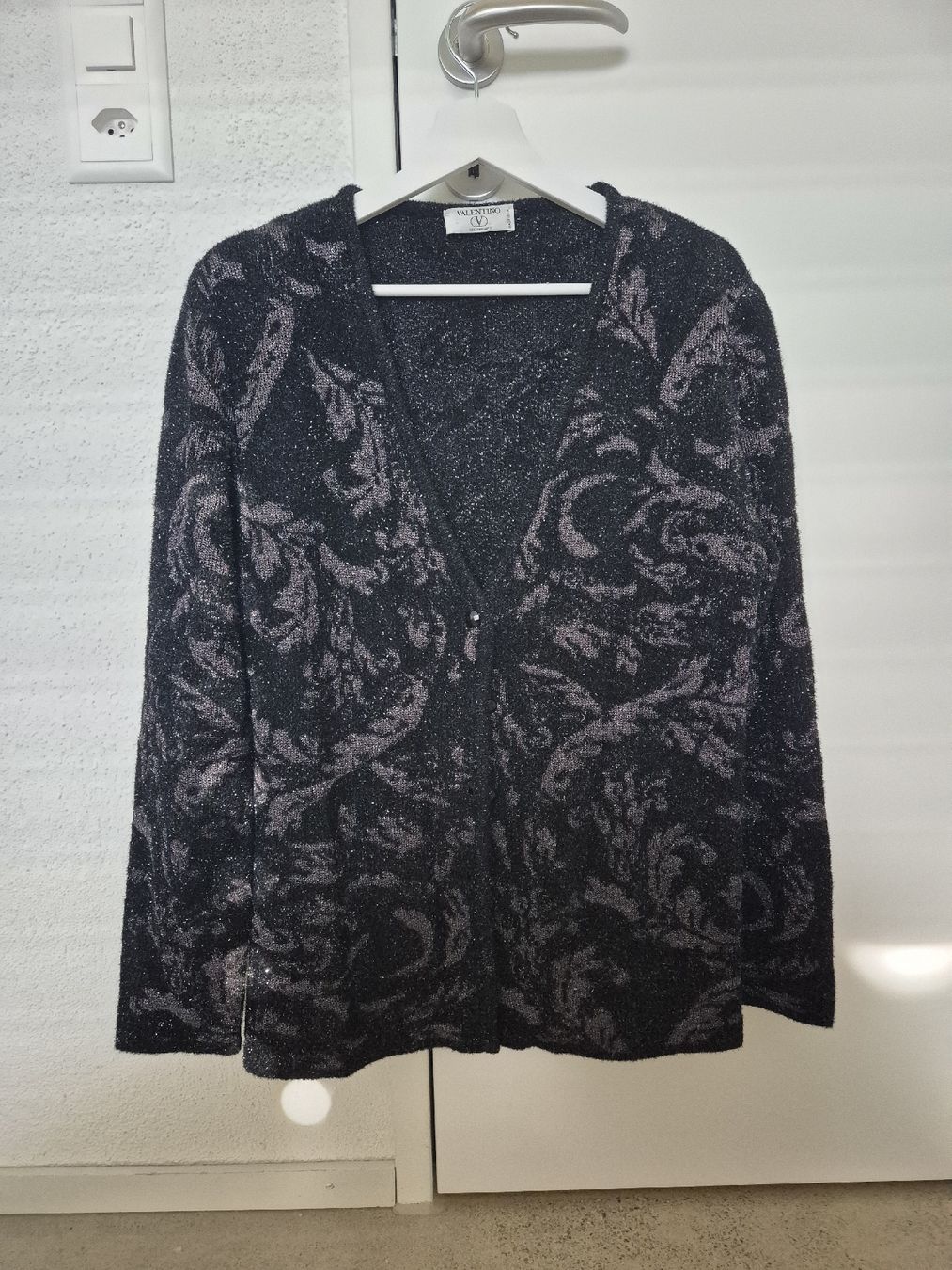 Valentino Jacken: Valentino Les Tricots Cardigan – Gebraucht aus Schlieren von nat_76vd