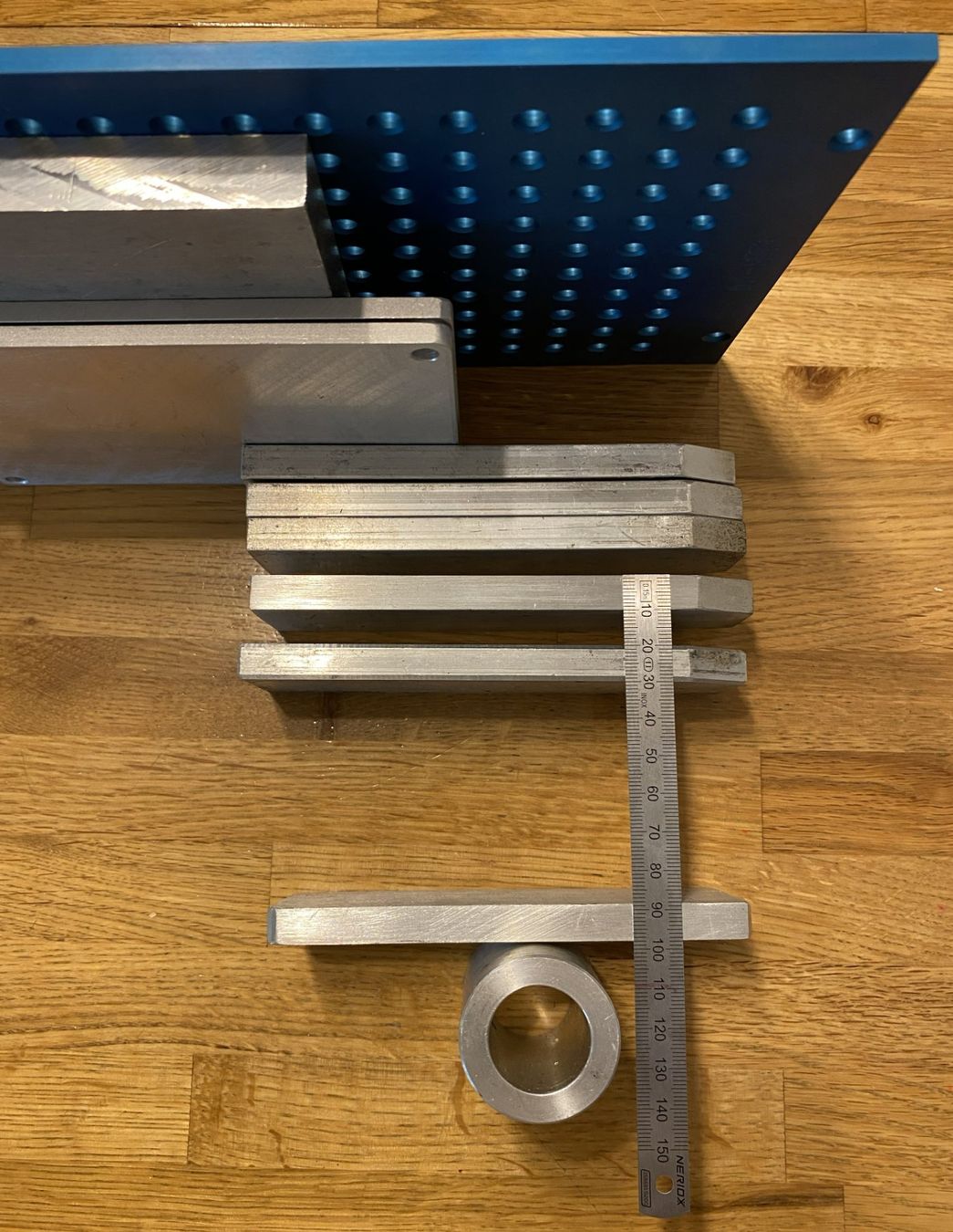 Servierplatten: Metallplatten Hobby Basteln – Gebraucht aus Derendingen von lunatic 1