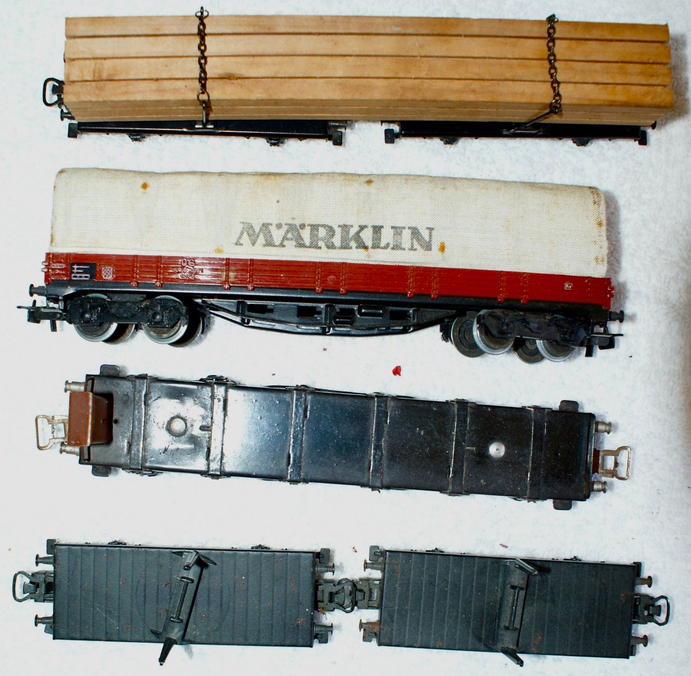 Märklin Modellini di ferrovie: Lot de 4 wagons Marklin – Usato da Morrens VD venduto da alain50