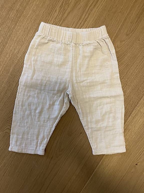 Pantaloni: Studio Boheme Hose 18M Gr. 80 – Usato da Zufikon venduto da Facerhead
