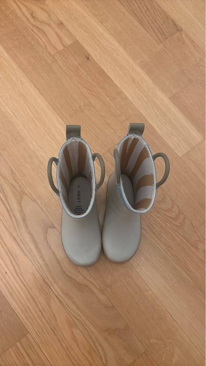 Next Scarpe per ragazzi: Next Regenstiefel gr 24/25 – Usato da Untervaz venduto da Efri33 1