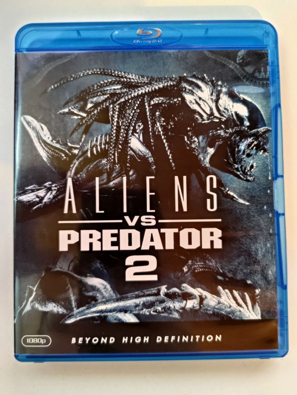 Tutti i DVDs: Aliens vs. Predator 2 – Usato da Liestal venduto da Kratzilla