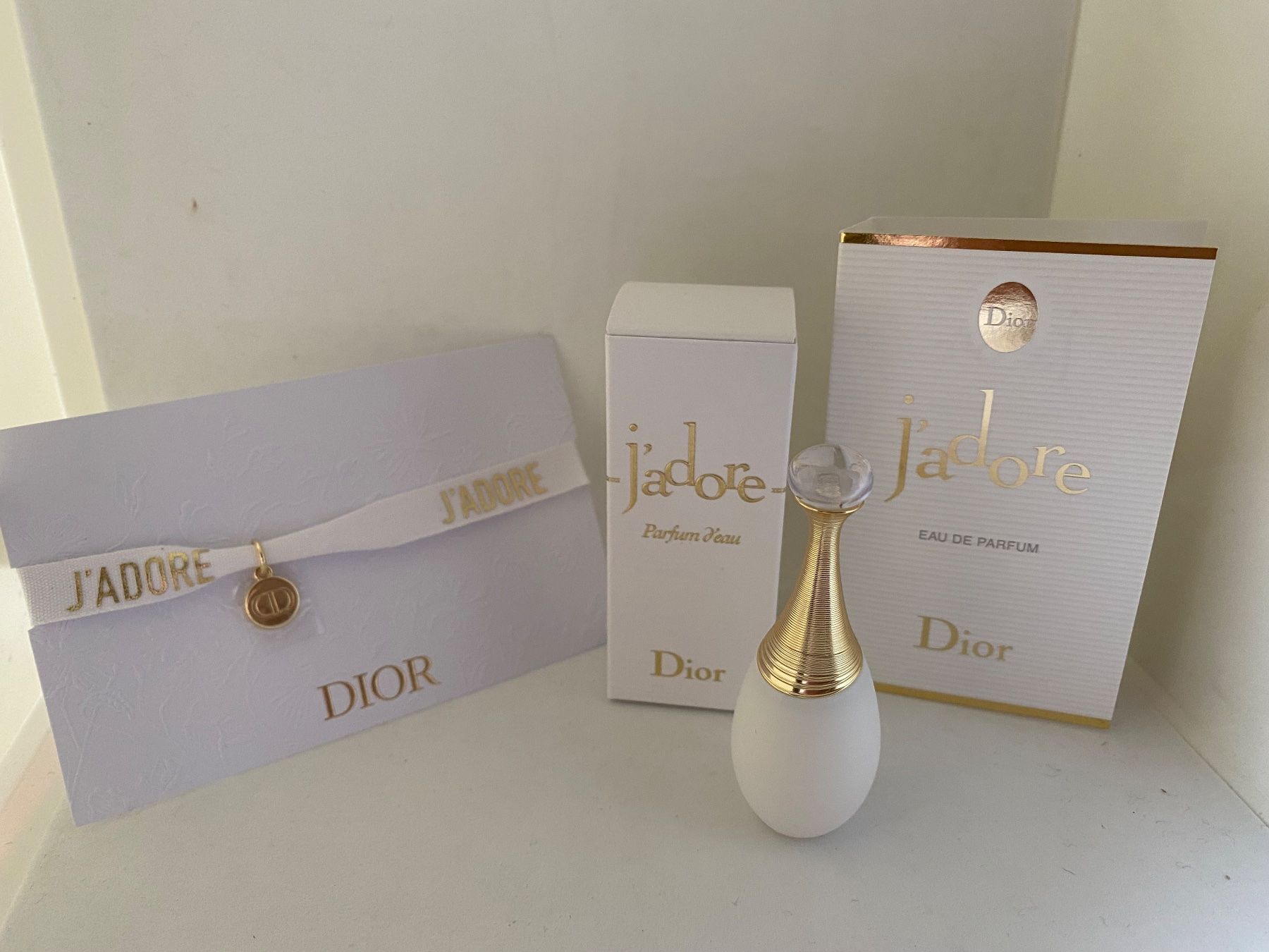 Dior Profumi & Eau de Toilette: Set de miniatures Dior j'adore – Nuovo e nell'imballaggio originale da Bouveret venduto da wes_7zll