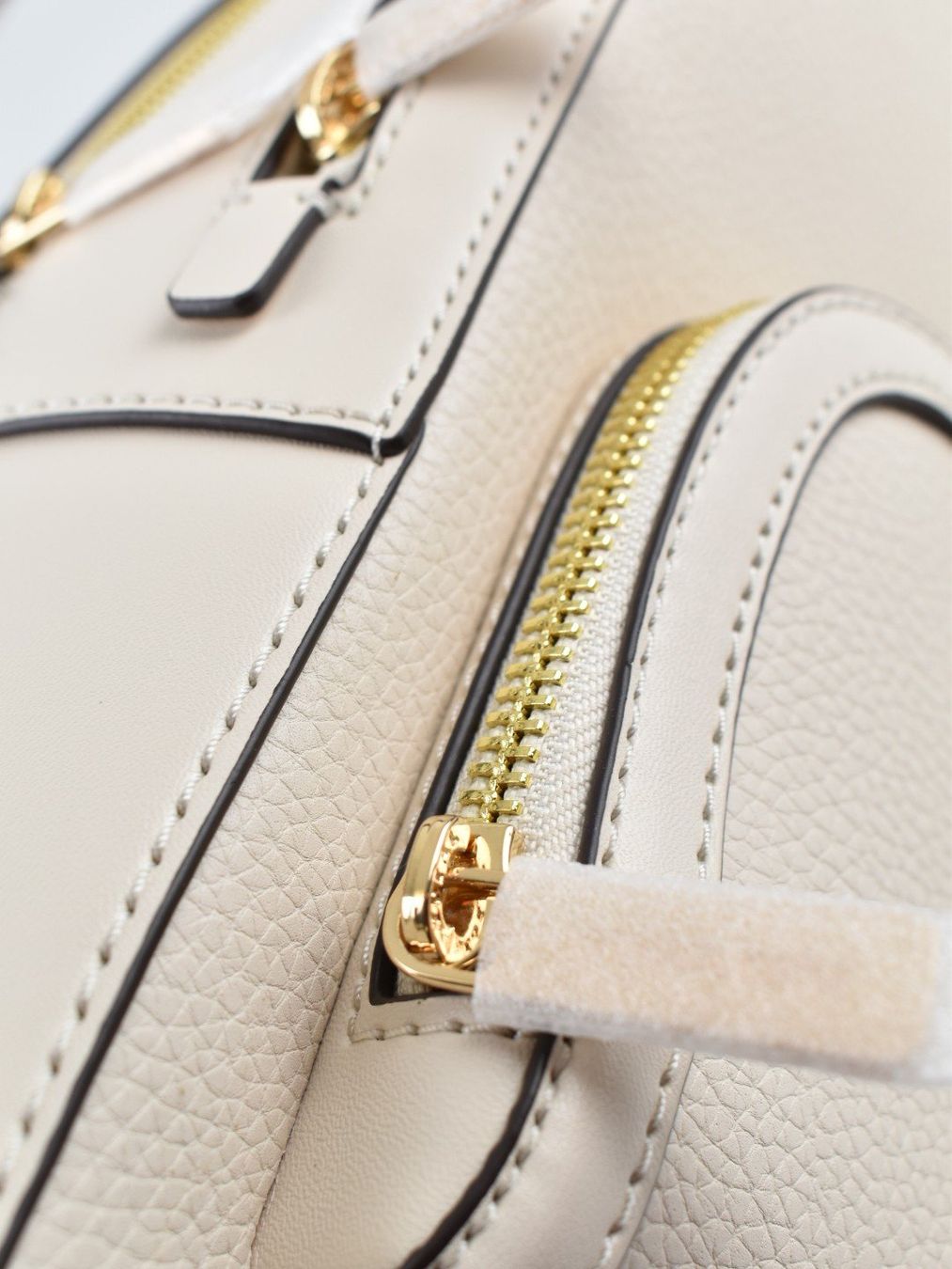 Michael Kors Zaini: Michael Kors Jaycee Rucksack, light creme, neu, Leder – Nuovo (secondo la descrizione) da Nürensdorf venduto da 2ND_STORY 4