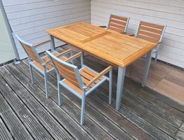 Gartentisch mit 4 Stühlen