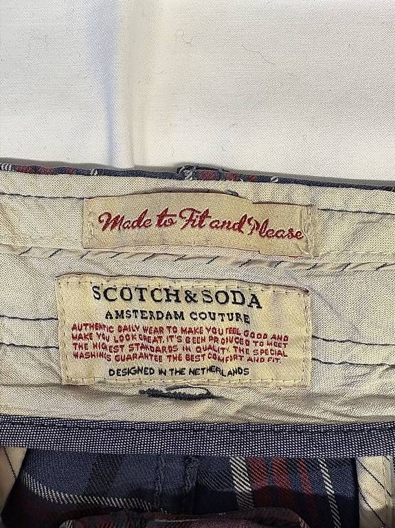 Pantaloni: Shorts von Scotch & Soda  – Usato da Basel venduto da jan_k9cz 1