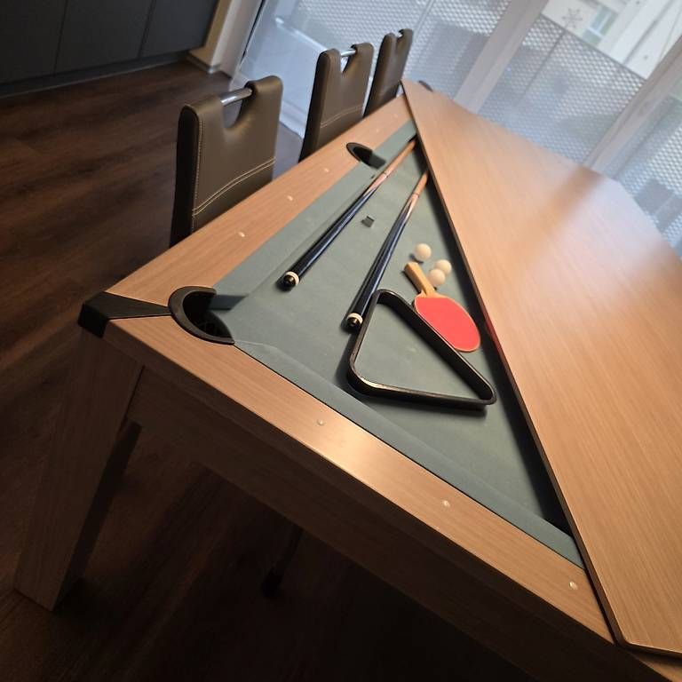 Placchette & Badge: Esstisch mit Billiard/Ping-Ping Funktion – Usato da Arbon venduto da ney_jjh9 2