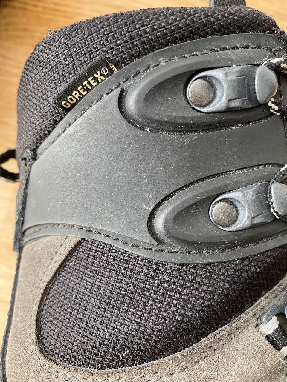 Mammut Scarpe da uomo: Mammut Gore-Tex Bergschuhe UK6.5/US7.5 – Usato da Bern venduto da dantheb 8