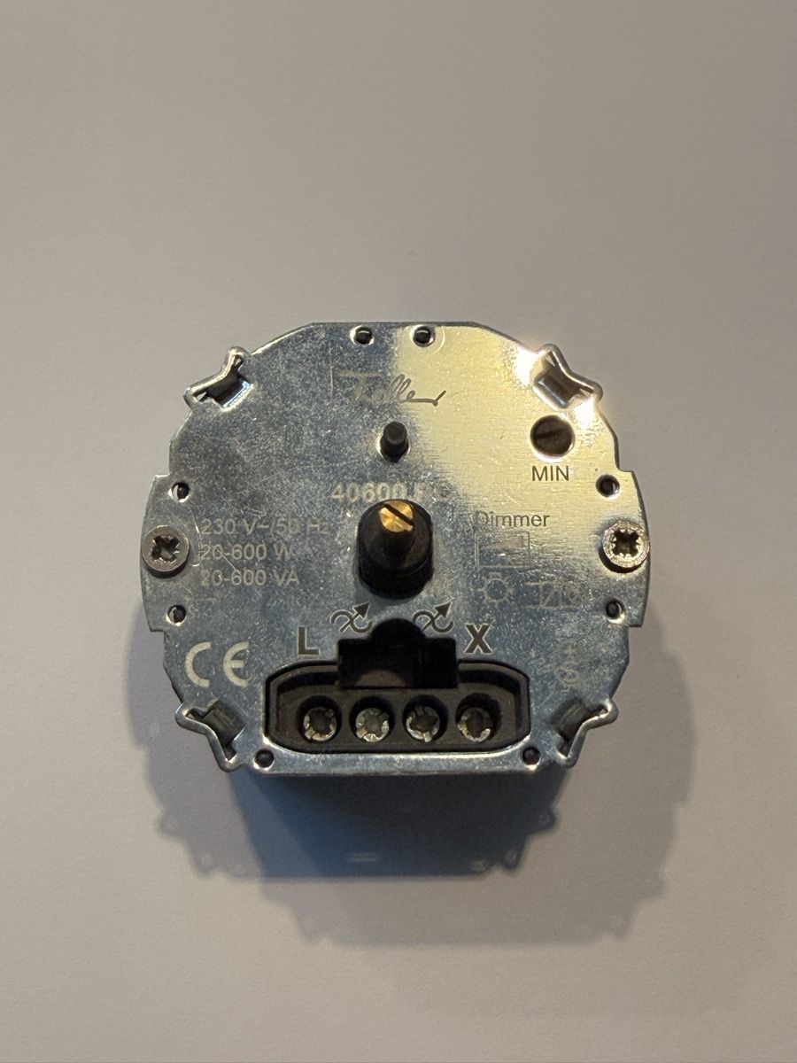 Feller Interruttori: Feller Dimmer 40600RC – Usato da Einsiedeln venduto da foe_9xrx