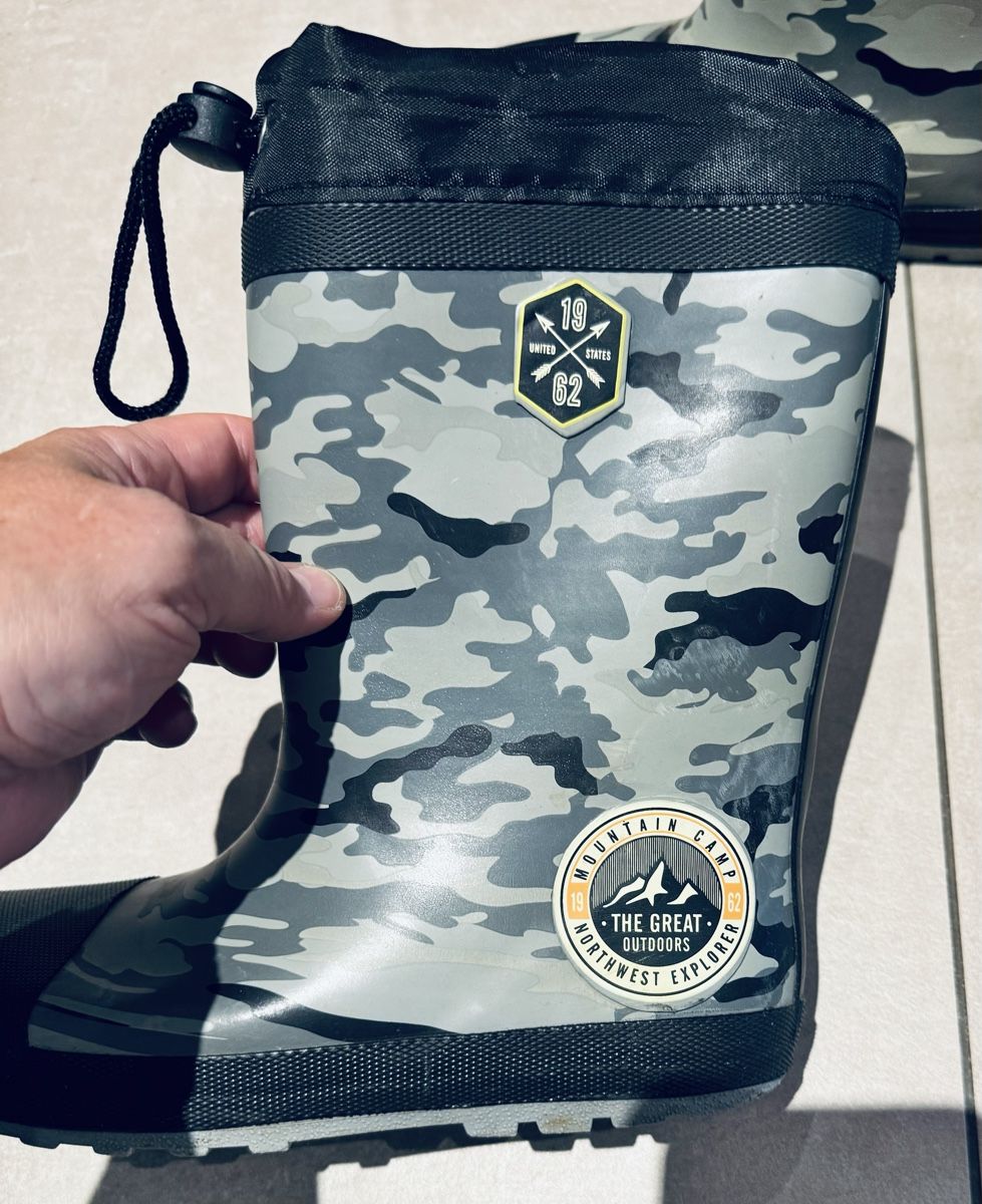 Scarpe per ragazzi: Junge 2 paar Gummistiefel grosse 35/33 – Usato da Leibstadt venduto da Ukrainelvivvorever 1