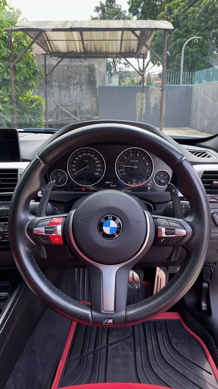 Tutti pezzi di ricambio auto: BMW Carbon Matt Schaltwippen – Nuovo e nell'imballaggio originale da Volketswil venduto da Willis-Autoteile 6