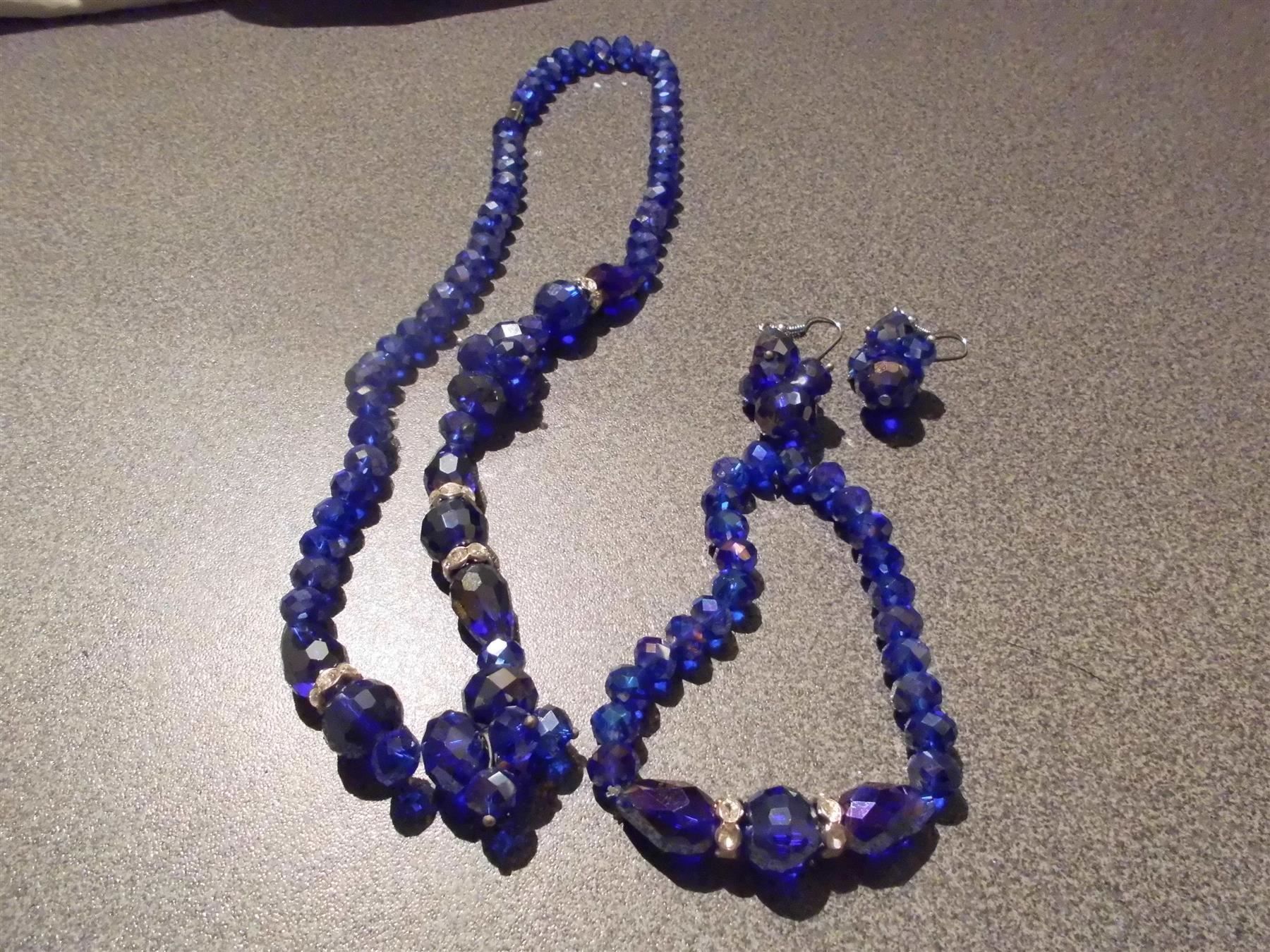 Altri gioielli: Schmuck-Set blau, Kette, Armband, Ohrhän – Nuovo e nell'imballaggio originale da Zürich venduto da abraxas1291