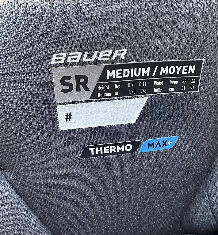Protections: BAUER ELITE Int Medium – D'occasion à Buochs par pas_687f 1