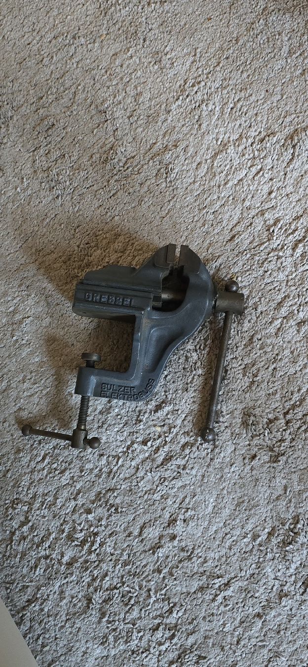 Gressel Tous les outils: Schraubstock Gressel – D'occasion à Weiningen ZH par ped_fbx2