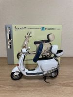 Piaggio Vespa 150 ET4 1996 AUTOart 1/12