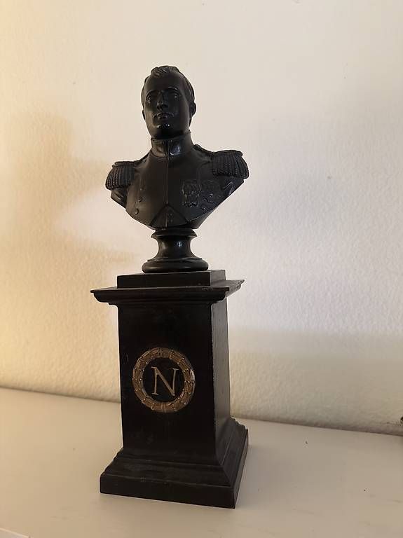 Skulpturen & Statuen: Napoleon Büste schwarz mit Sockel  Deko / Statue ca. 30cm – Gebraucht aus Pfeffingen von Tackiboy