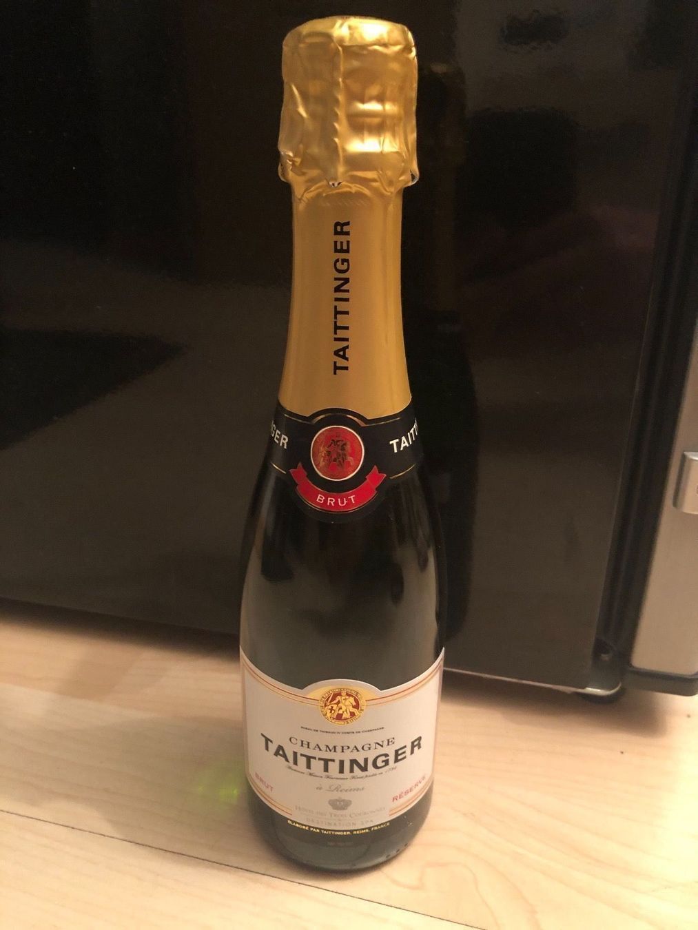 Taittinger Vino: Champagner Taittinger Brut Reserve. 3.75 – Nuovo e nell'imballaggio originale da Wald ZH venduto da mlnt 5