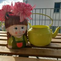 Bujou:Pflanzen od. Blumen Topf mit gelber Kanne  Vintage
