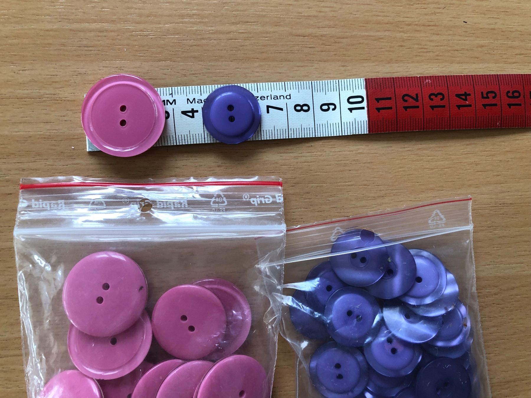 Knöpfe: Lot Knöpfe Pink Violett ca. 630 gr. – Gebraucht aus Sirnach von Goforit2001 8