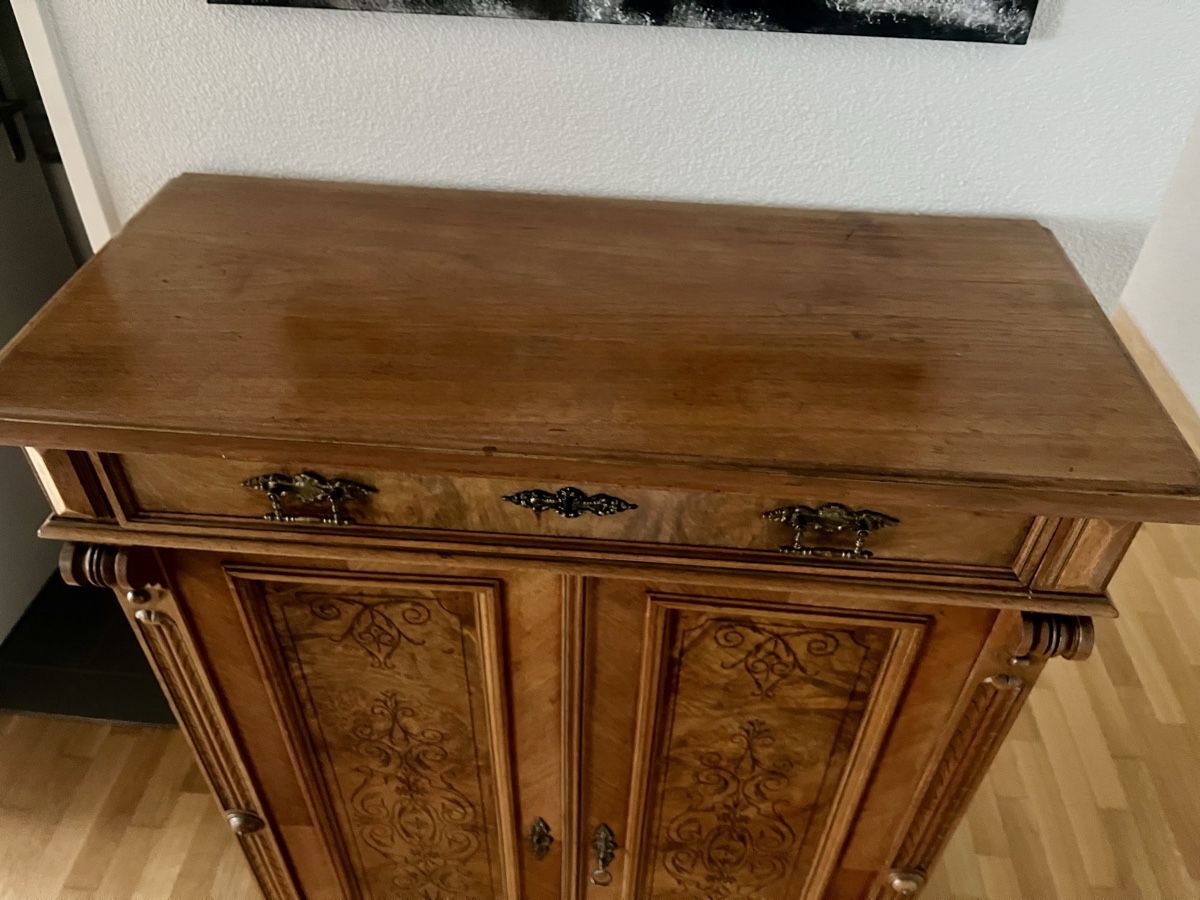 Armadi: Antikes Vertiko ca 1890 – Usato da Horn venduto da mon_52d6 1