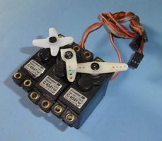 3 Stück Standartservo Servos - Graupner 4041