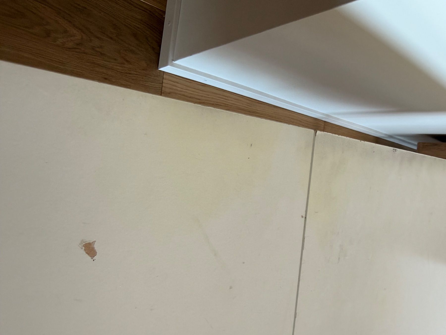 Tische: Coffee table white lifting top with storage used 40-60 – Gebraucht aus Zürich von lea_vb69 3