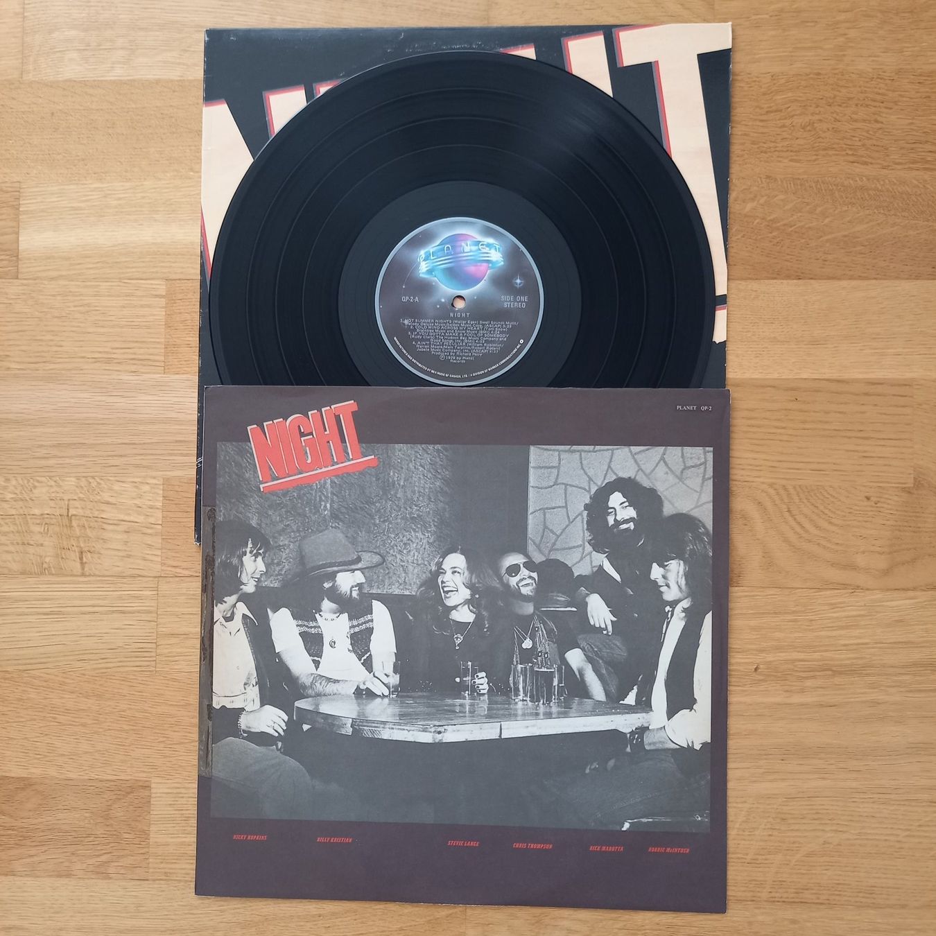Schallplatten: Night . same – Gebraucht aus Arbon von pendulum 1