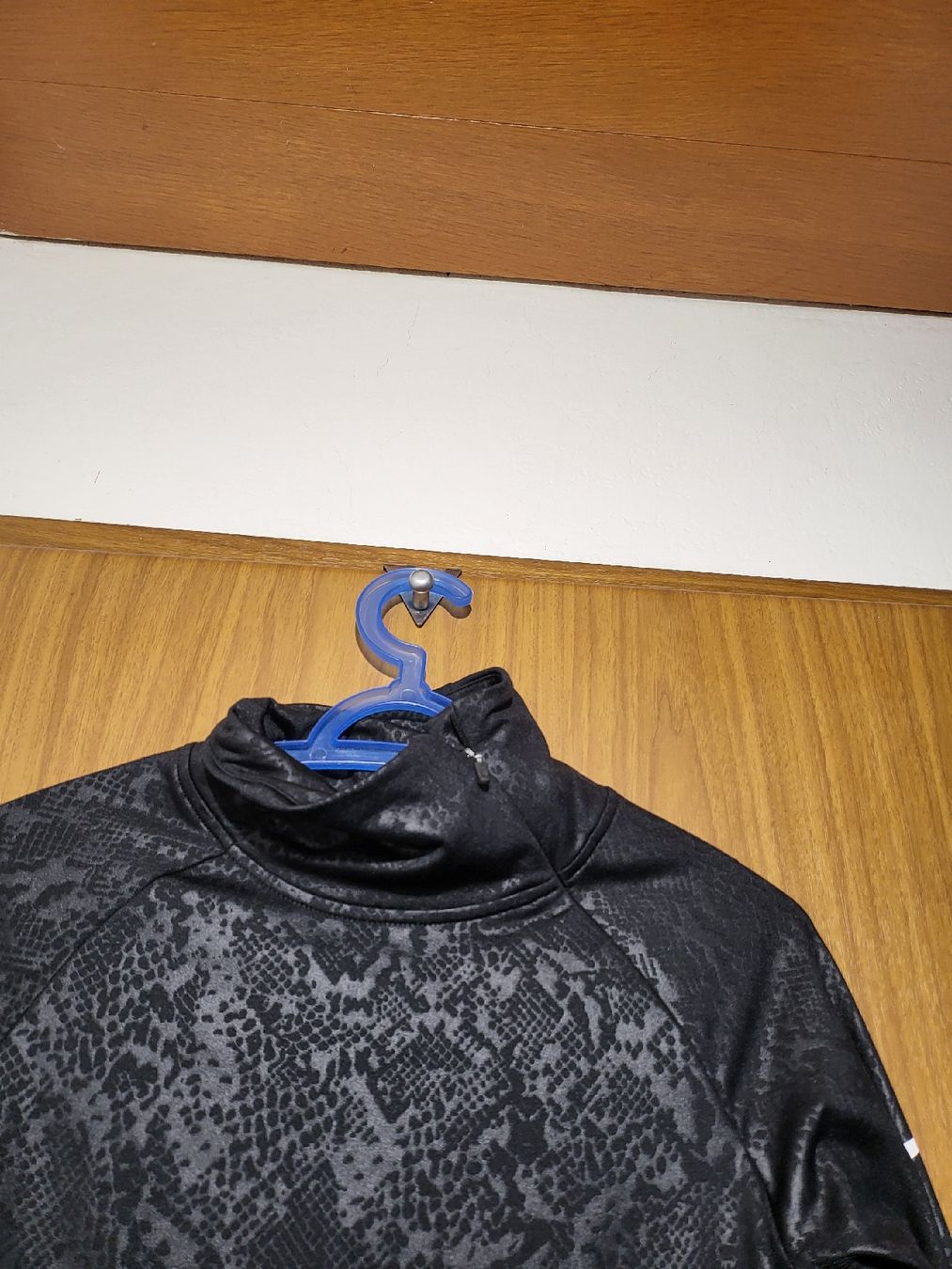 Nike Tops: Nike Pro Dri-FIT noir, taille M - Haut sport chic! – Gebraucht aus Niedergösgen von Eva2410 4