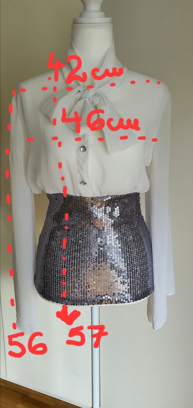 Camicette: Bluse mit Pailletten – Usato da Basel venduto da Kristal4 6