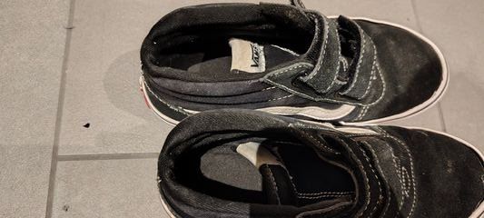 Vans Schuhe für Jungen: Vans Sneaker Gr. 33 – Gebraucht aus Oberhofen AG von iitf2020 1
