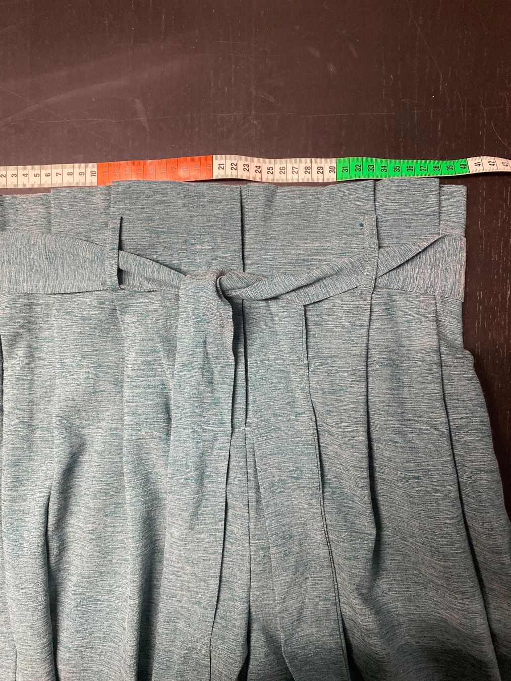 Hosen: Weite Hose Bundfalten Gr. 40 – Gebraucht aus Biel-Benken BL von PANORMUS 3