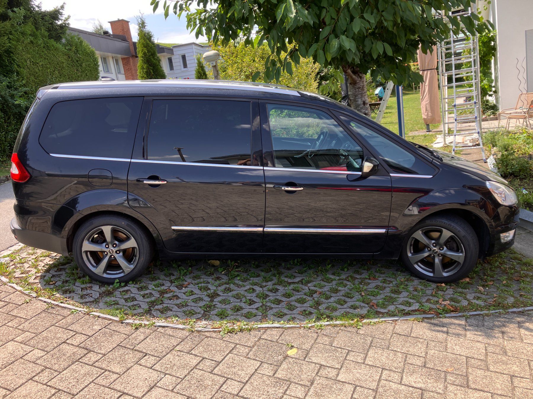 Ford Automobili: Ford Galaxy 2.2 Diesel – Difettoso da Stein AR venduto da Migros10 1