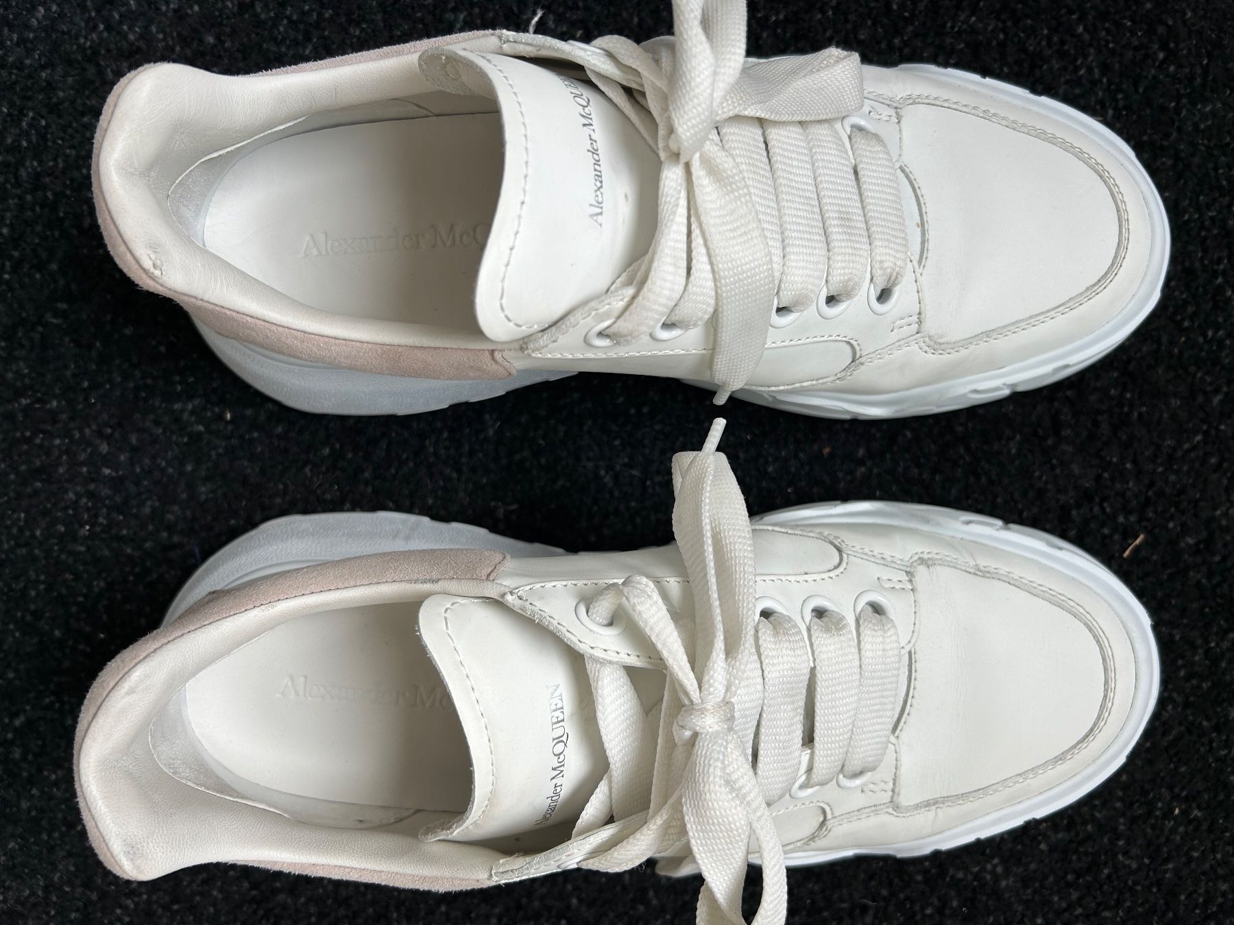 Alexander Mcqueen Scarpe da donna: Alexander McQueen Sneaker weiss, Grösse 39, neuwertig – Usato da Allschwil venduto da Stini 4