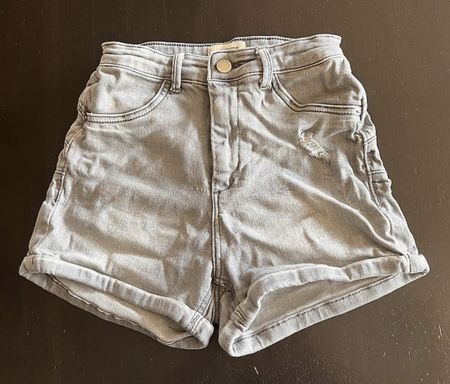 Graue Jeans Shorts High Waist Gr. 34 Destroyed Look