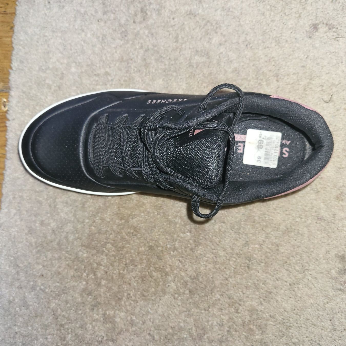 Damenschuhe: Sneaker "Skechers" Damenschuh – Gebraucht aus Wallisellen von Ilbarone