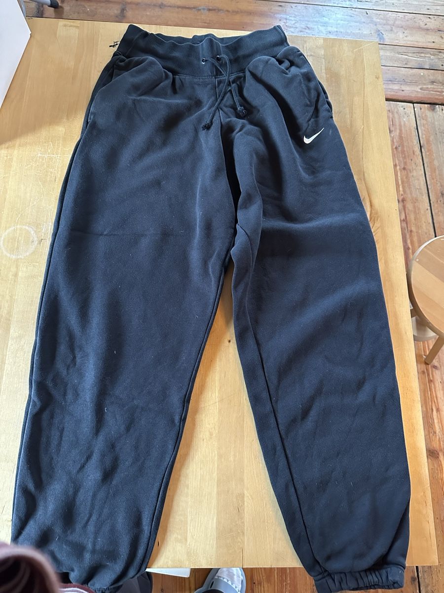 Nike Pantaloni: Nike Jogginghose – Usato da Buchs AG venduto da jul_7hfl 1