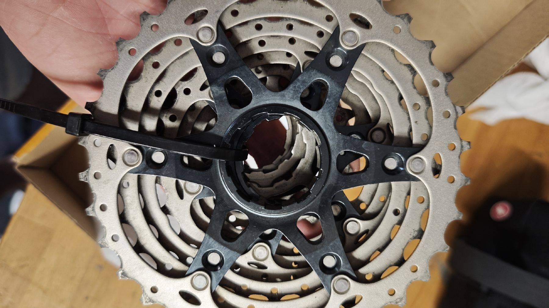 Shimano Pezzi di ricambio: Shimano ultegra cassette 11v 11-34 – Usato da Crésuz venduto da Peyou80 1