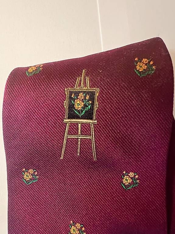 Kenzo Cravatte: Cravate Kenzo couleur vin – Usato da Neuchâtel venduto da alexandrigor 1