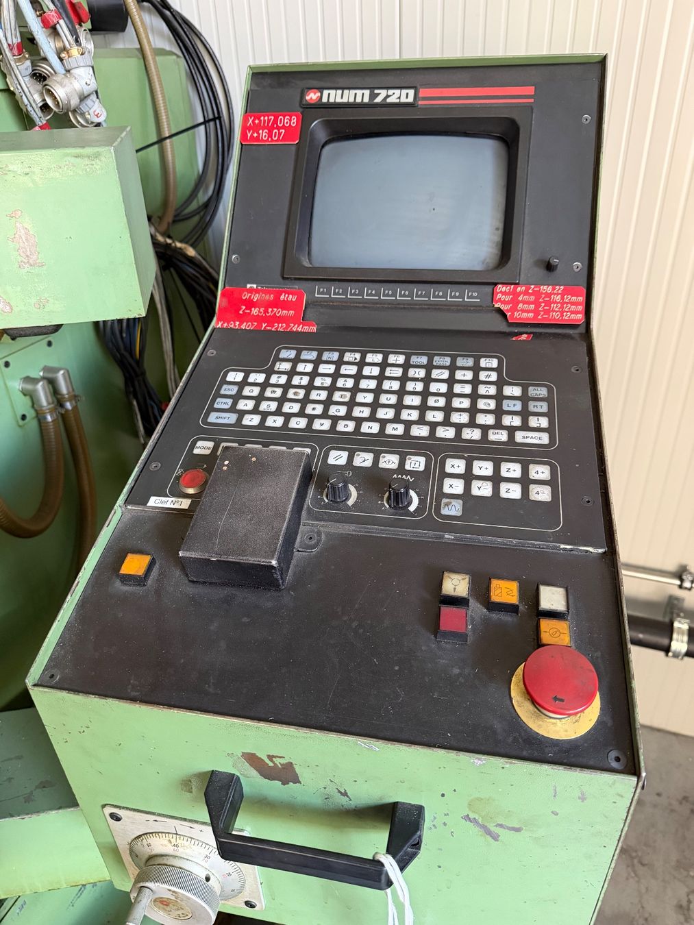 Aciera Alle Maschinen: ACIERA F5 CNC-3000 Fraiseuse à commande numérique, 1982 – Defekt aus Bouveret von saki03 2