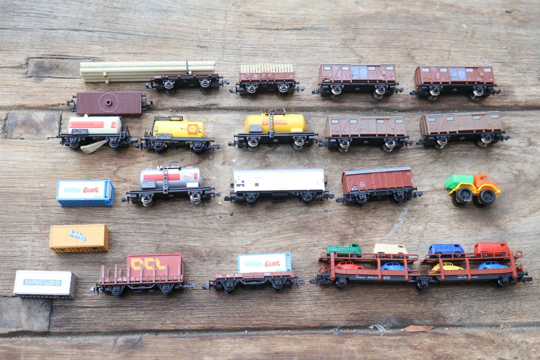 Trix Modellini di ferrovie: Minitrix & Co 15 x Wagen Set + Container - Spur N – Usato da Winterthur venduto da Monstera 1