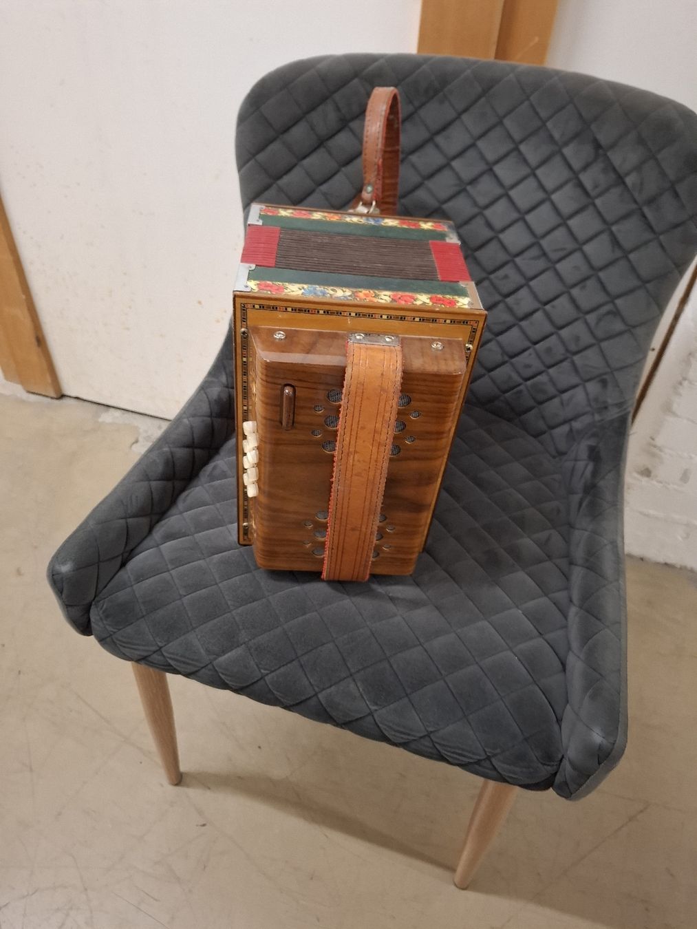 Musikinstrumente: schwyzerorgei – Gebraucht aus Villeneuve von BibiVintage 8