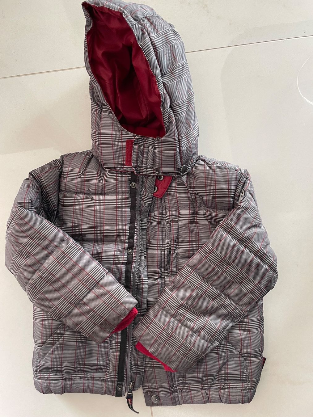 Mäntel: Jacket Veste d'hiver Chaude Taille 4 ans – Gebraucht aus St-Légier-Chiésaz von EvaVDRiviera