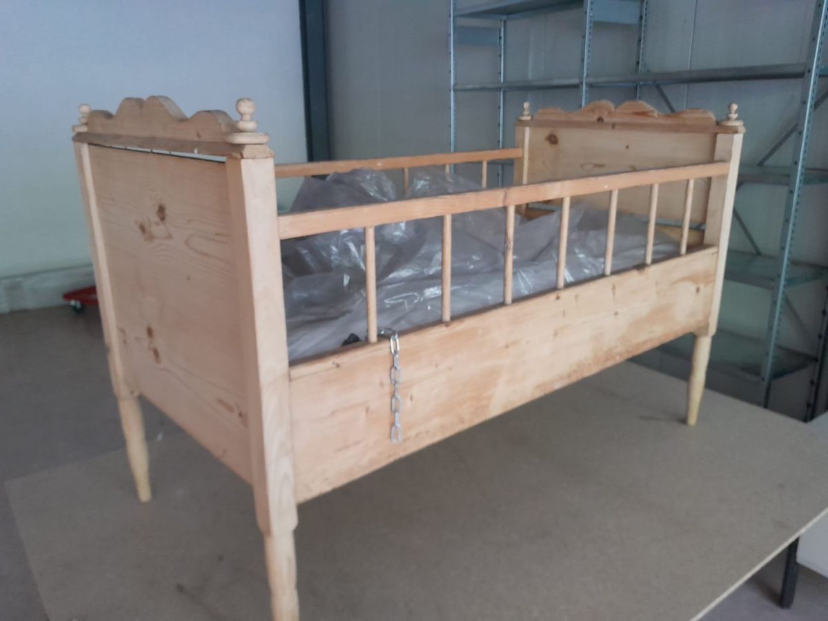 Lits: Handgemachtes Kinderbett – D'occasion à Oberriet SG par hellloooo 1