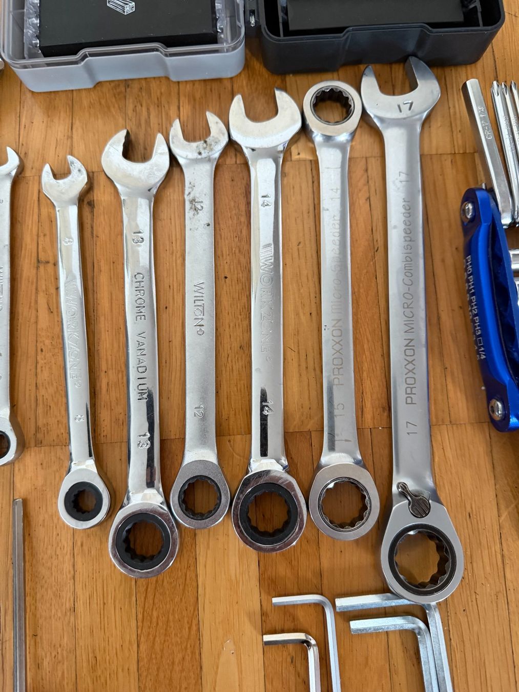 Tous les outils: Verschiedene werkzeug – D'occasion à oberglatt  zh par aleks06 3