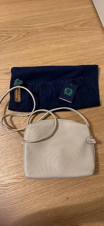 Sacs femmes: Borsa bottega veneta  – D'occasion à Dino par Giorgia.vllm