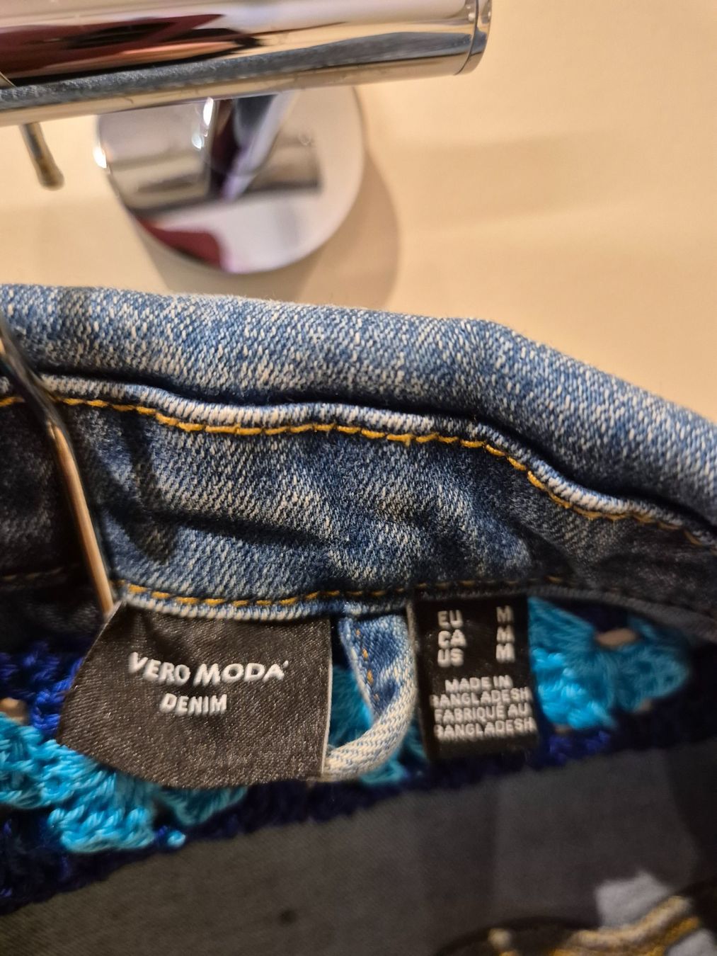 Vero Moda Vestes: Vero Moda Jeansjacke Gr. M, – D'occasion à Dietikon par grafad 2