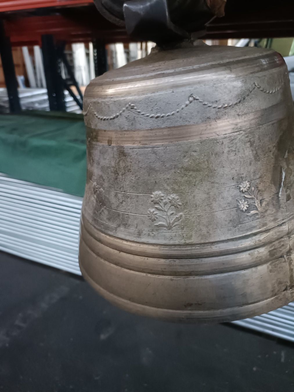 Cloches & sonnailles: Gebrauchte Schwere  Glocke 25cm DM – D'occasion à Däniken SO par sgoldvreni 7