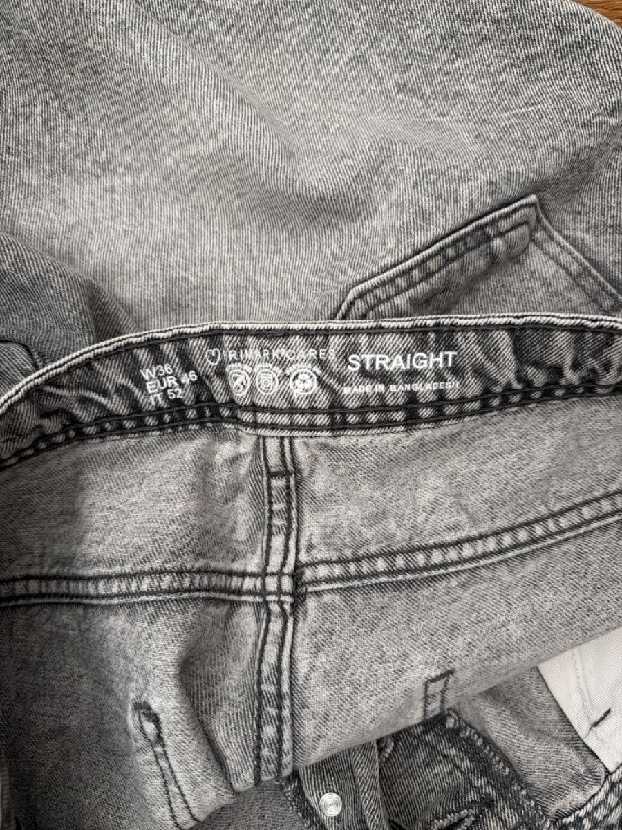 Primark Pantaloni: Kurze Hose Primark Straight W36 – Usato da Münchwilen TG venduto da giu_75tp 2