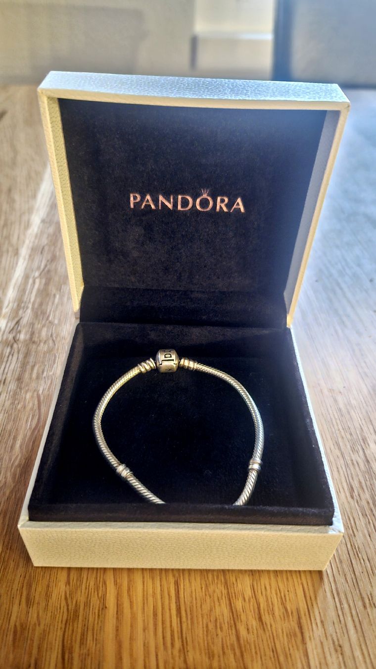 Pandora Bracciali & Braccialetti: Pandora Armband – Usato da Bern venduto da chiaramerchi